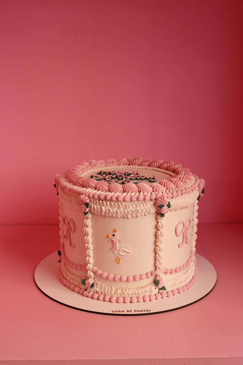 REGULAR - three layer cake(SERVES UP TO 20)