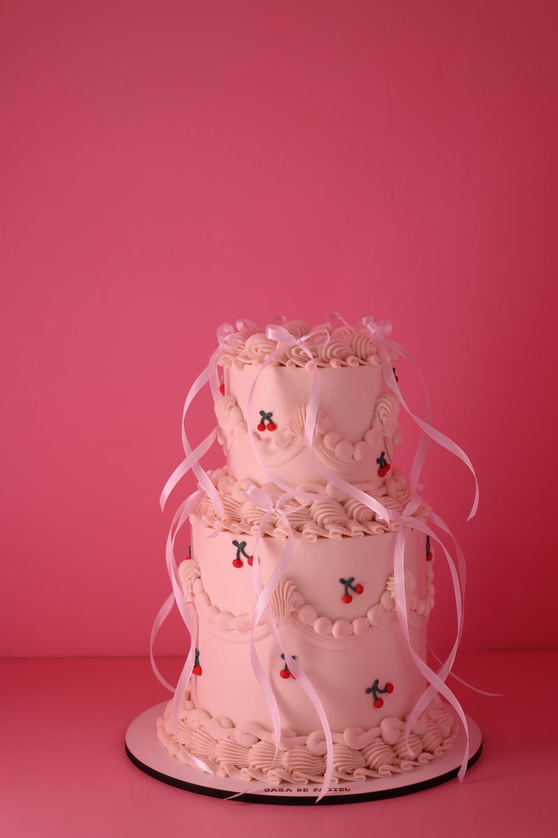 TWO TIER CAKE - three & two layer (20 PEOPLE)