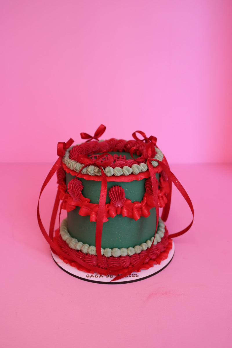 INI MINI - two layer cake(SERVES 5-7)