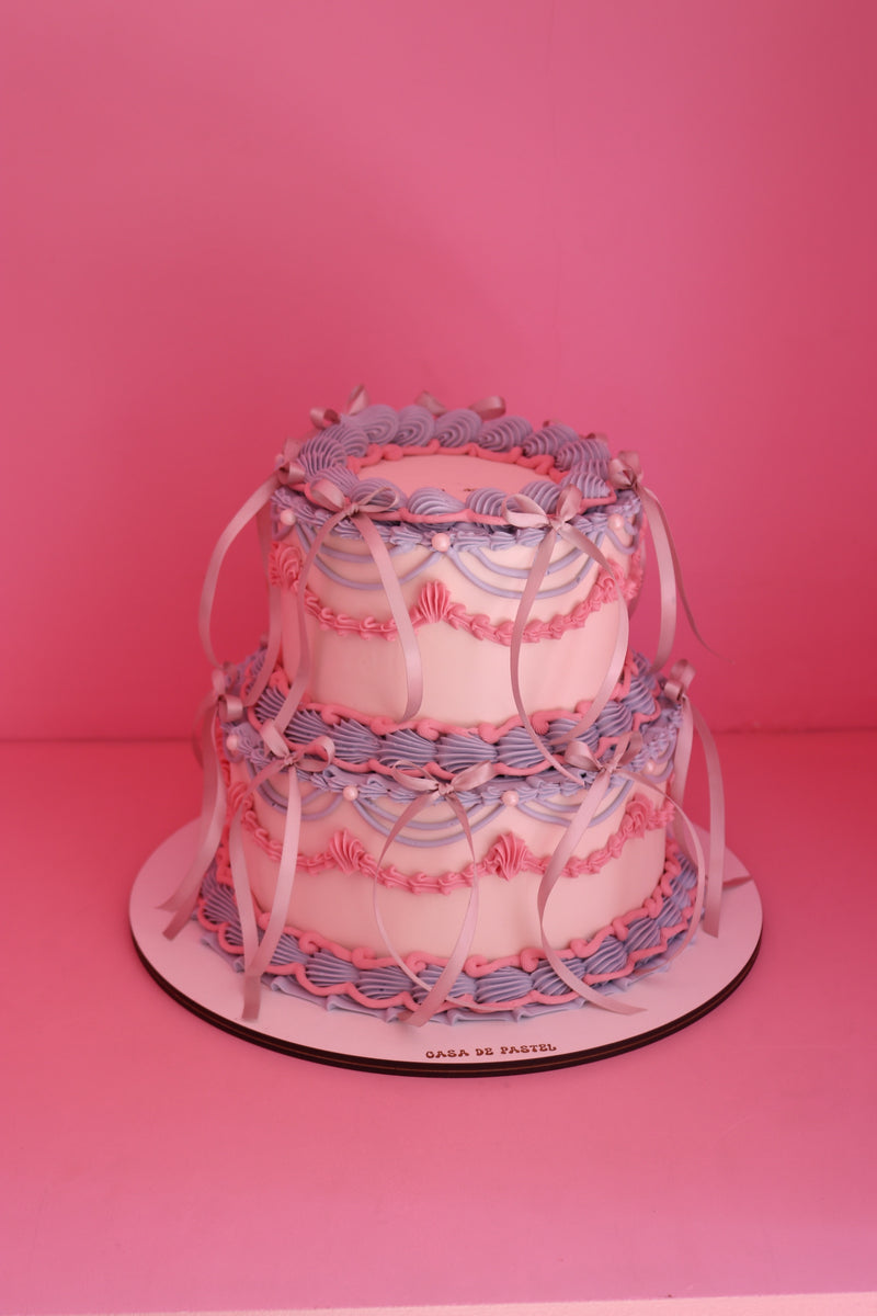 TWO TIER CAKE- two layer (15 PEOPLE)