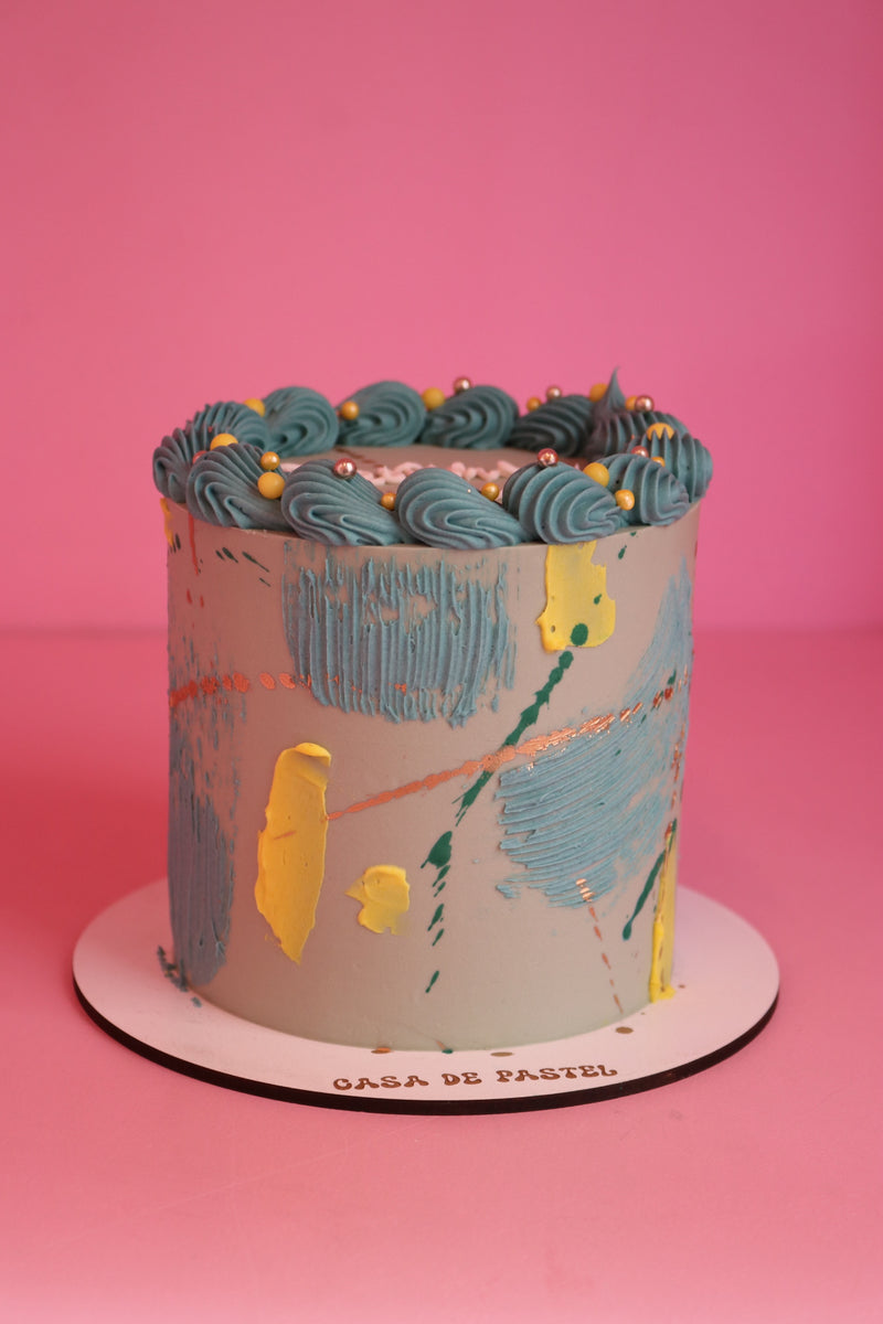 INI MINI - two layer cake(SERVES 5-7)