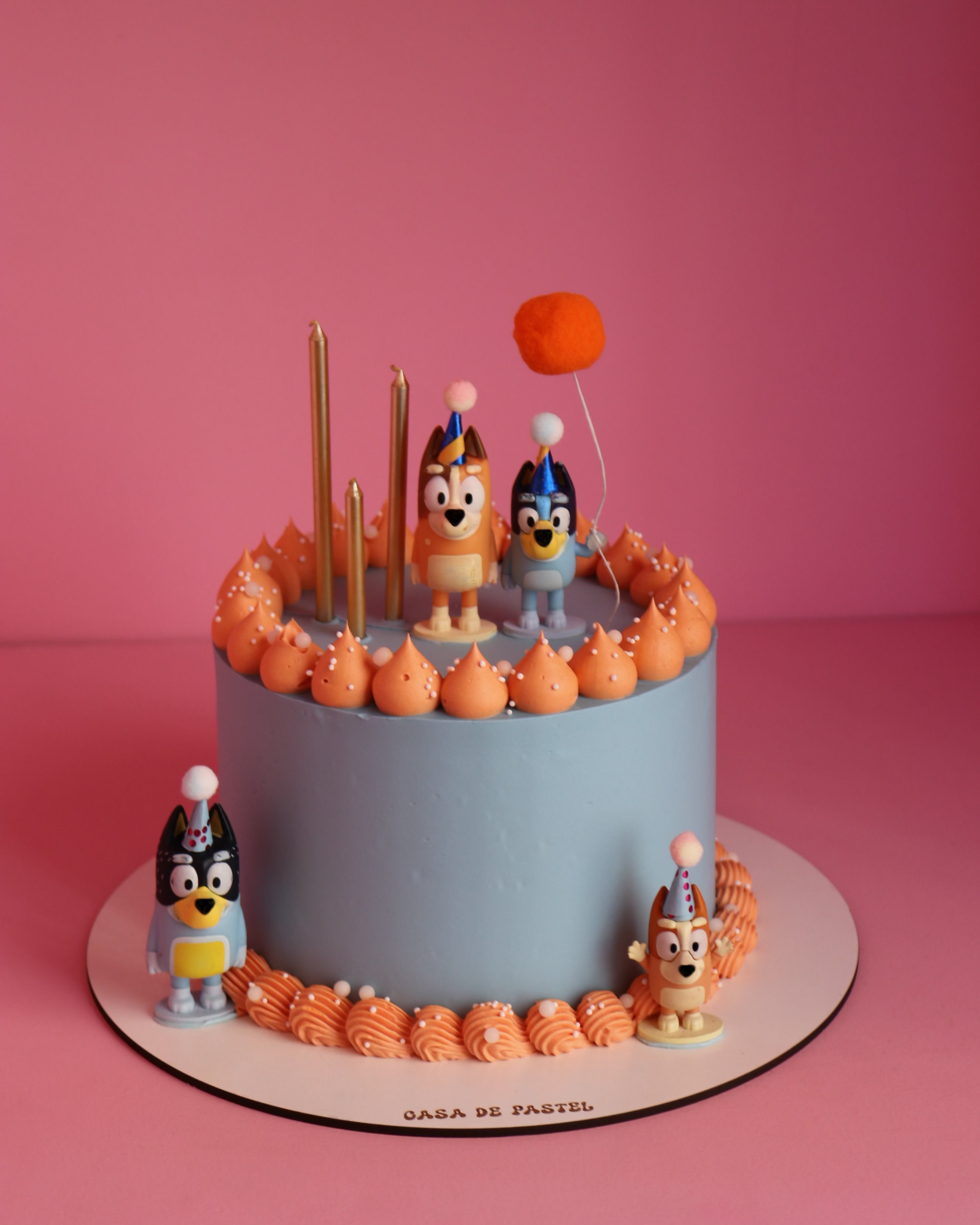 Bluey cake