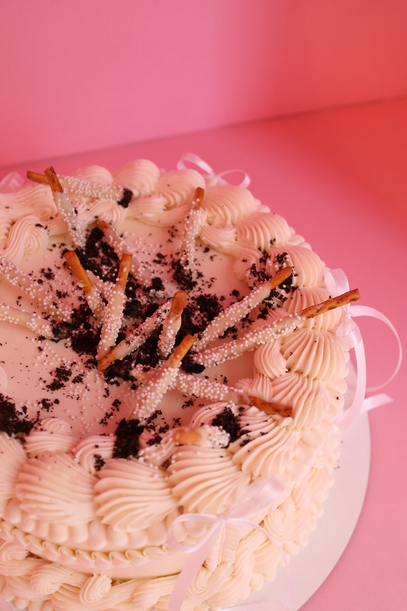 REGULAR - two layer cake (SERVES 15)