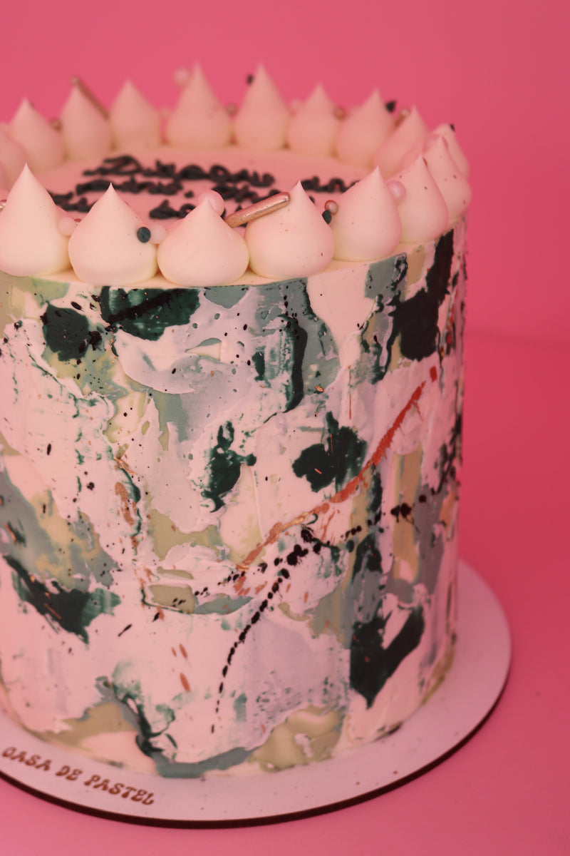 CHIQUITO - three layer cake(SERVES 15/18)