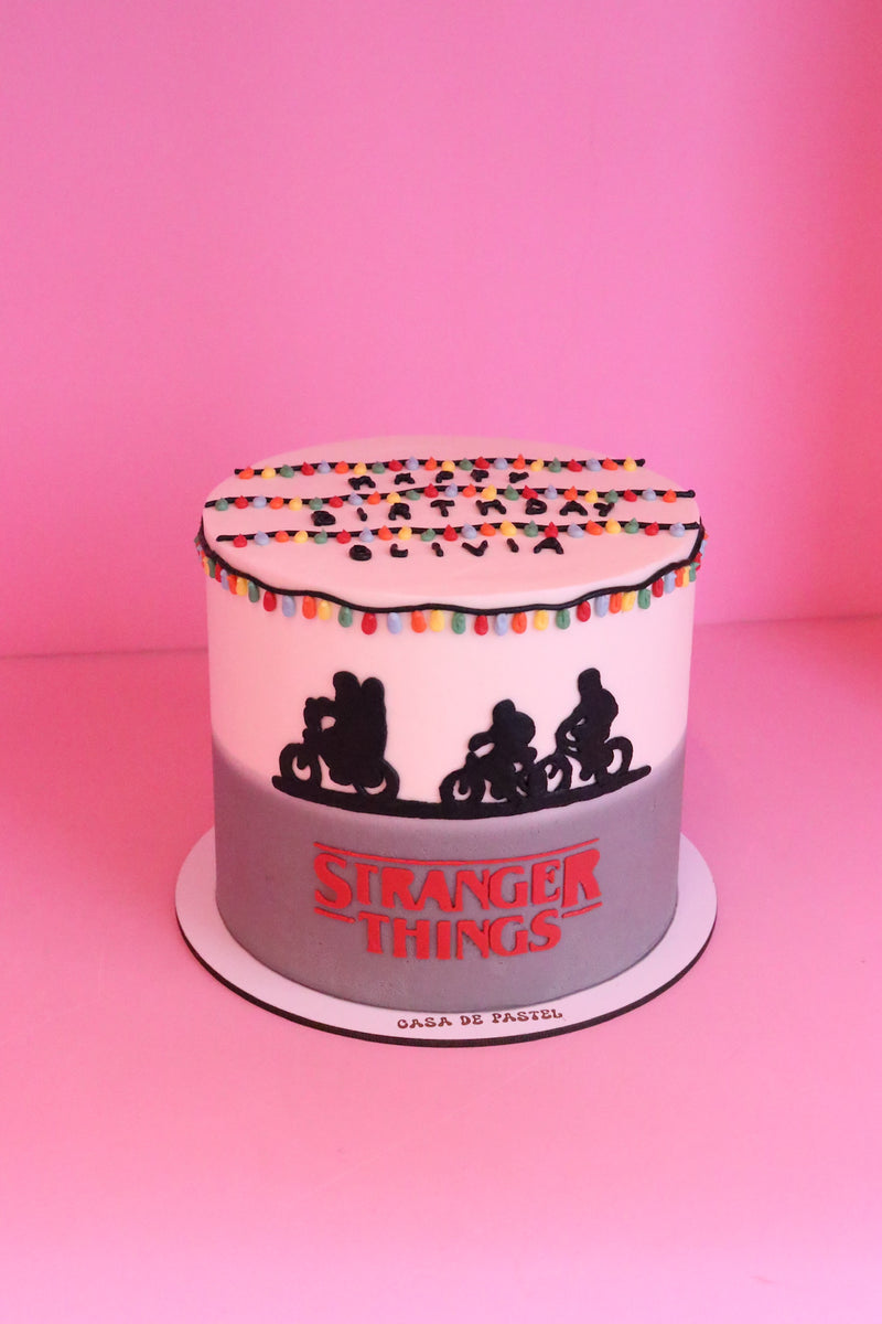 CHIQUITO - three layer cake(SERVES 15/18)