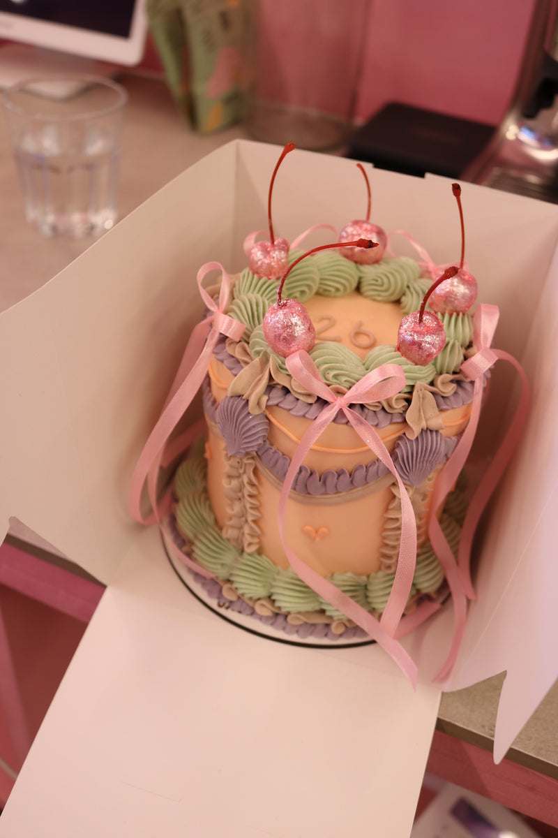 INI MINI - two layer cake(SERVES 5-7)