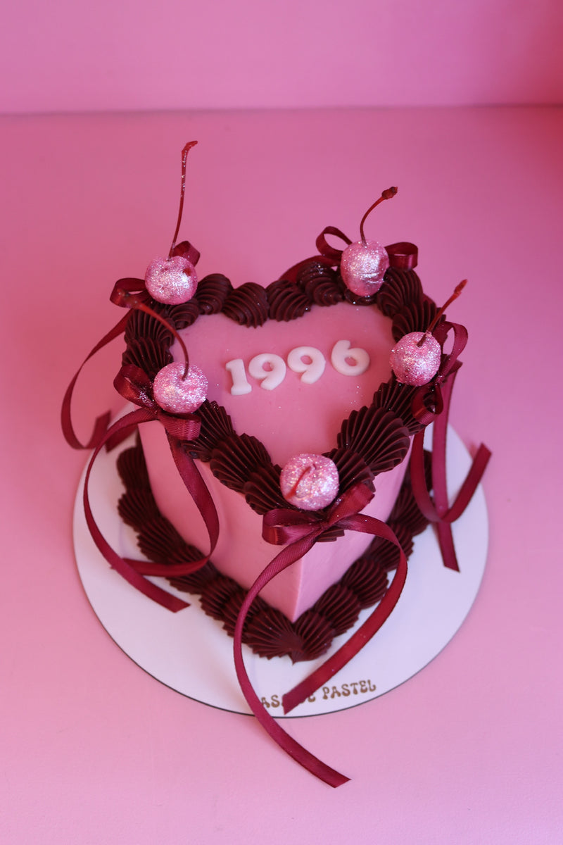 INI MINI - two layer cake(SERVES 5-7)