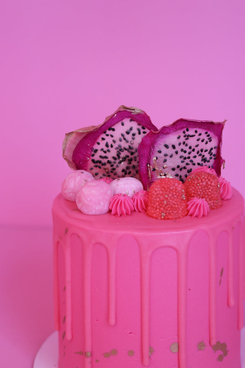 INI MINI - two layer cake(SERVES 5-7)