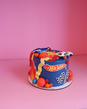 Hot Wheels cake