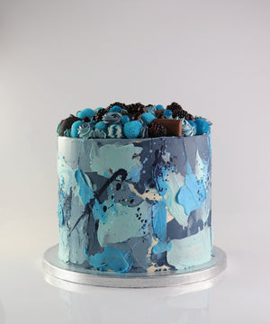 REGULAR - three layer cake(SERVES UP TO 20)