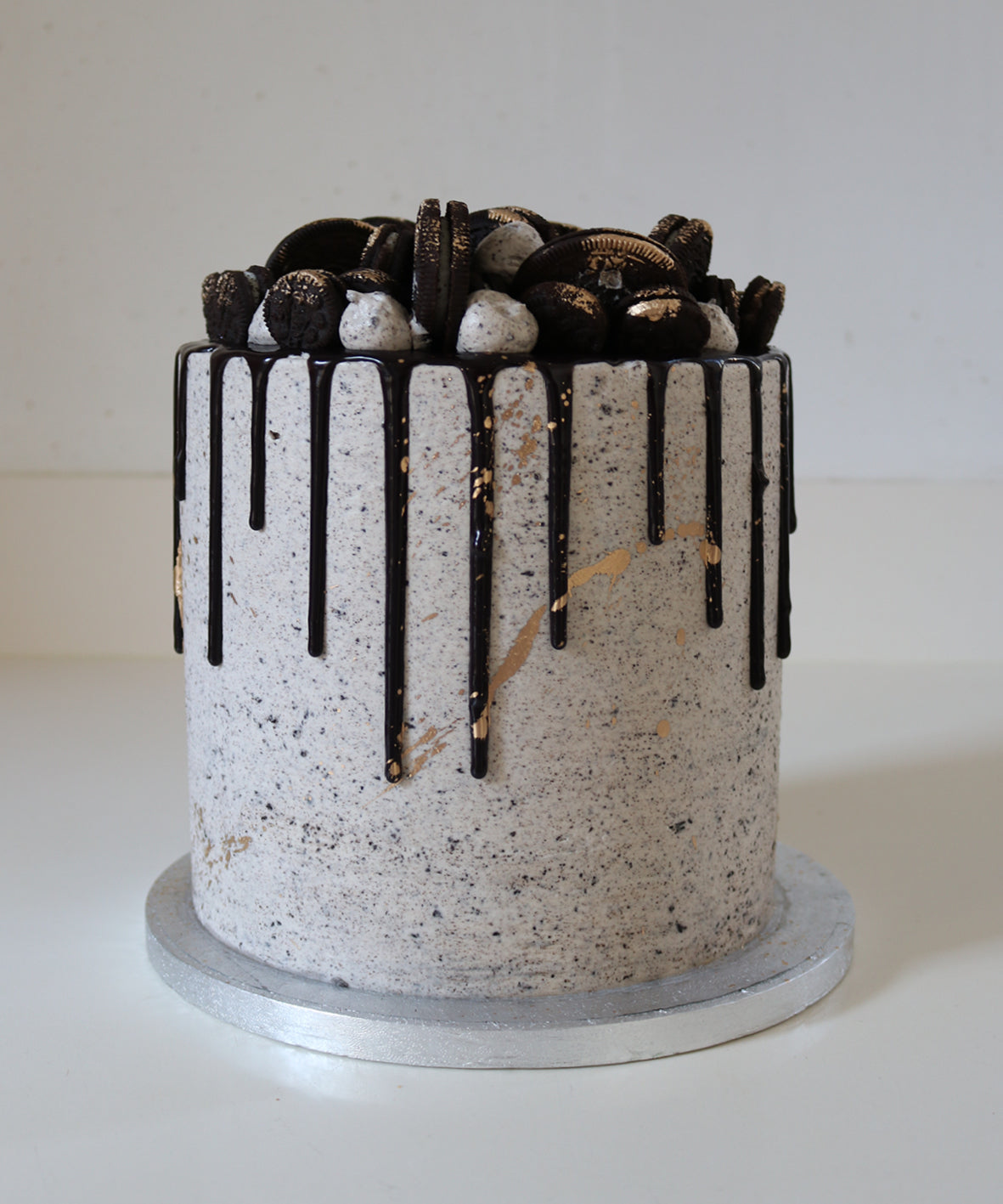 CHIQUITO - three layer cake(SERVES 15)