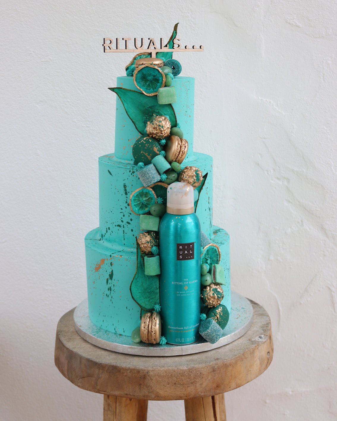 THREE TIER CAKE- two layer (35 PEOPLE)