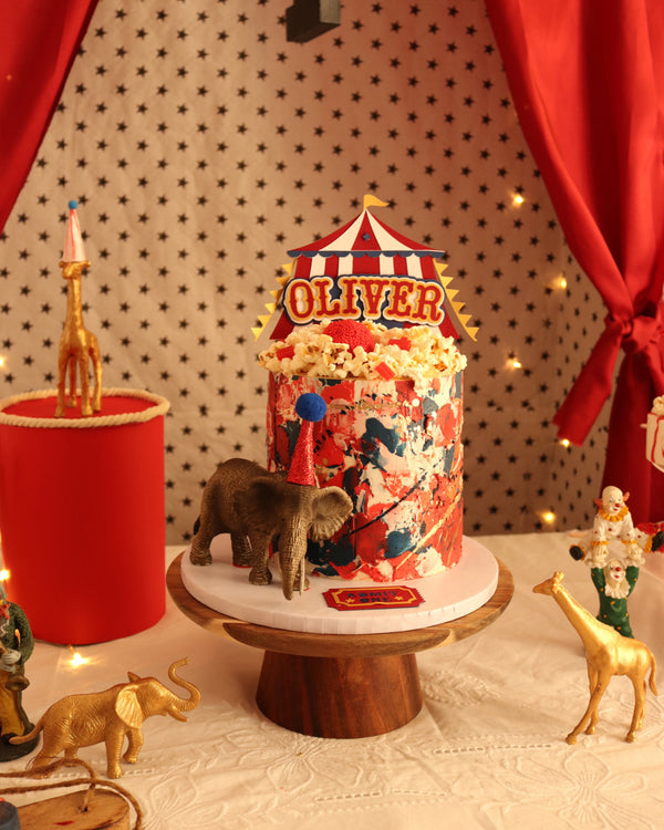 CHIQUITO - three layer cake(SERVES 15/18)